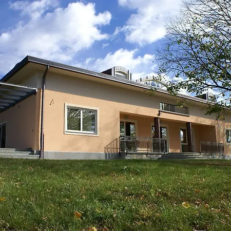 Bed & Breakfast Tenja 3*