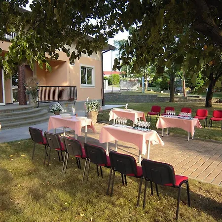 Tenja Bed & Breakfast Črni Kal